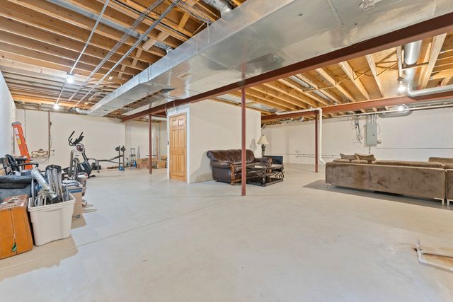 4308 Royal Windyne Court, St. Charles, IL 60174