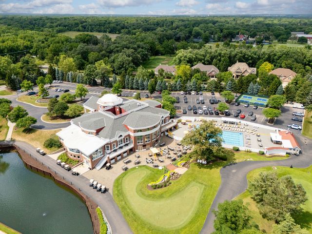 4308 Royal Windyne Court, St. Charles, IL 60174