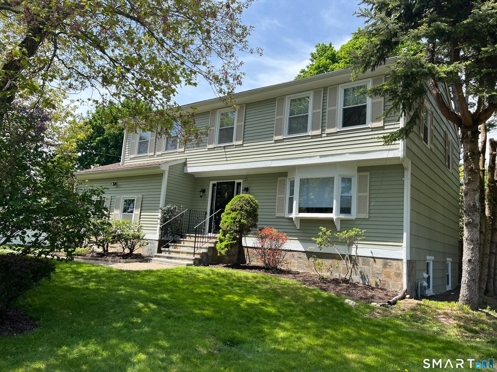 476 Wilson Street, Fairfield, CT 06825