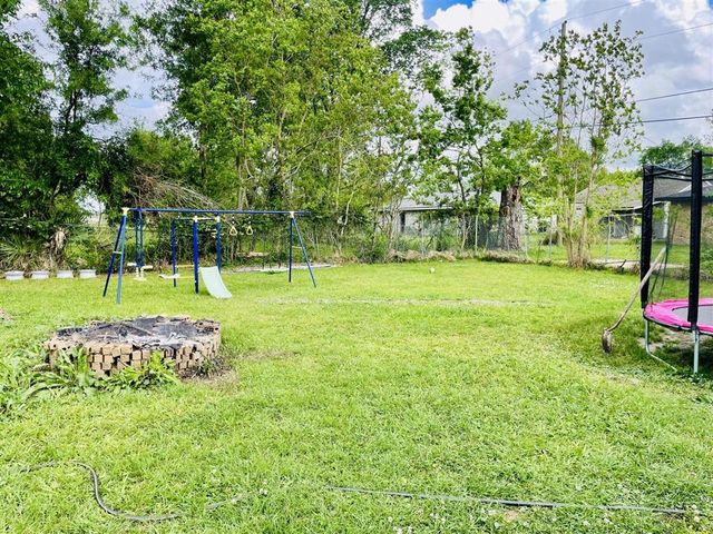 1605 Broadmoor Drive, Lake Charles, LA 70601