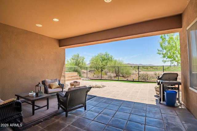 41213 N RIVER BEND Road, Phoenix, AZ 85086