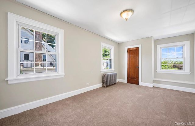 254 Lee Avenue, Yonkers, NY 10705