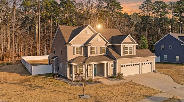 2032 Herons Pointe LN, Suffolk, VA 23434