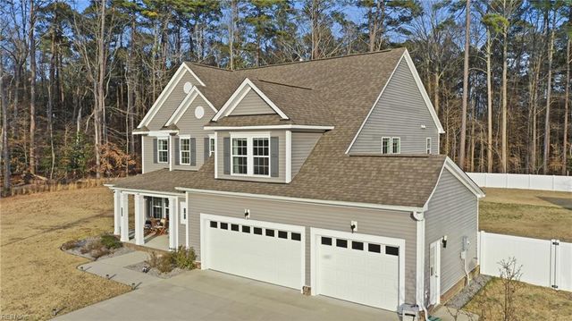 2032 Herons Pointe LN, Suffolk, VA 23434