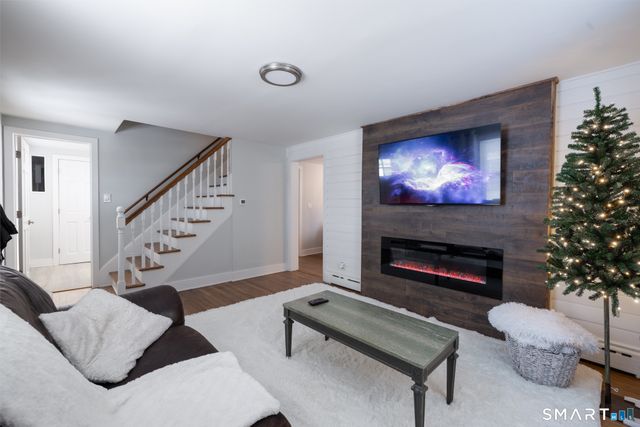 59 Macnamara Street, Waterbury, CT 06708