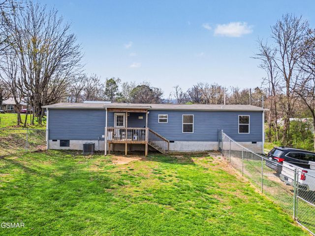 1316 Blue Spruce Way, Newport, TN 37821
