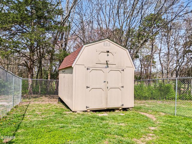 1316 Blue Spruce Way, Newport, TN 37821