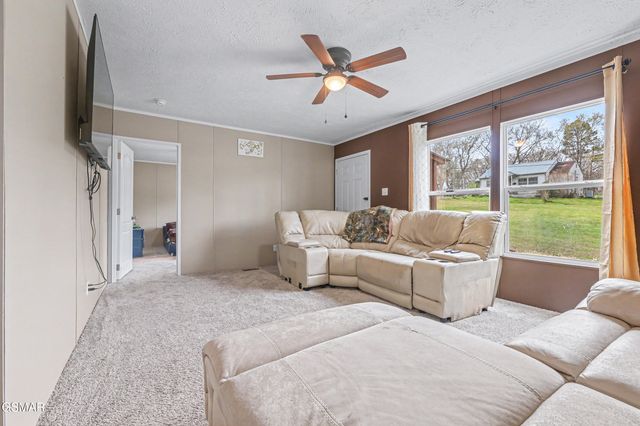 1316 Blue Spruce Way, Newport, TN 37821