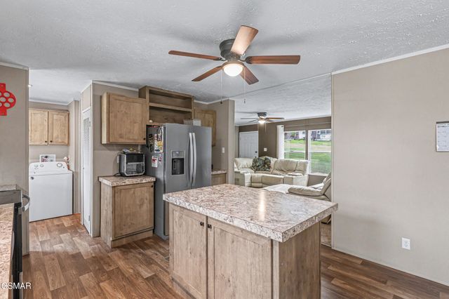 1316 Blue Spruce Way, Newport, TN 37821