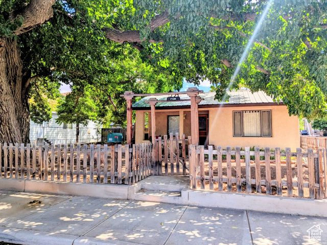 199 S 400 E, Moab, UT 84532