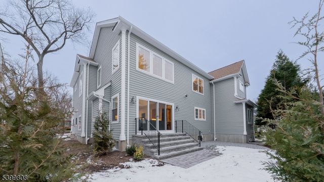 4 BERKELEY ROAD, Maplewood Twp., NJ 07040