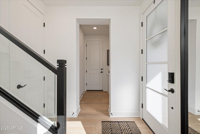 2121 W Sonoran Desert Drive 8, Phoenix, AZ 85085