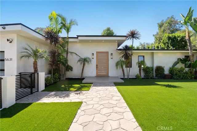 5631 Wilhelmina Avenue, Woodland Hills, CA 91367