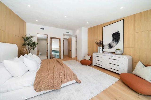 5631 Wilhelmina Avenue, Woodland Hills, CA 91367