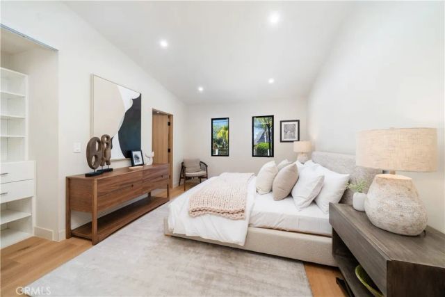 5631 Wilhelmina Avenue, Woodland Hills, CA 91367