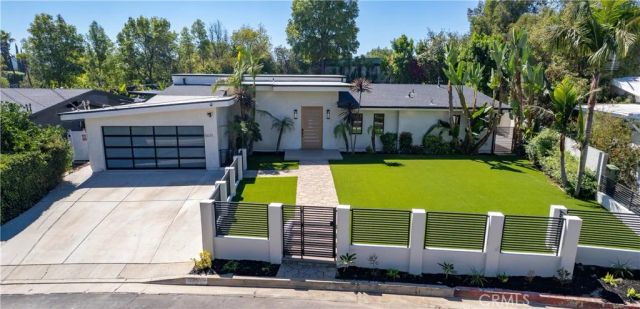 5631 Wilhelmina Avenue, Woodland Hills, CA 91367