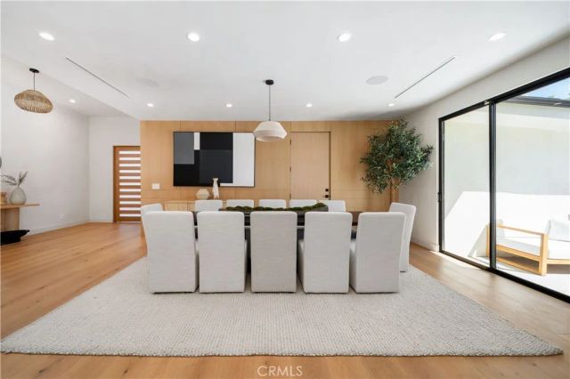 5631 Wilhelmina Avenue, Woodland Hills, CA 91367