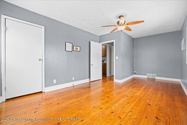 713 N Francis Avenue, Lansing, MI 48912