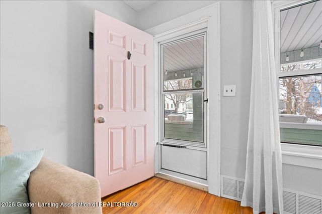 713 N Francis Avenue, Lansing, MI 48912