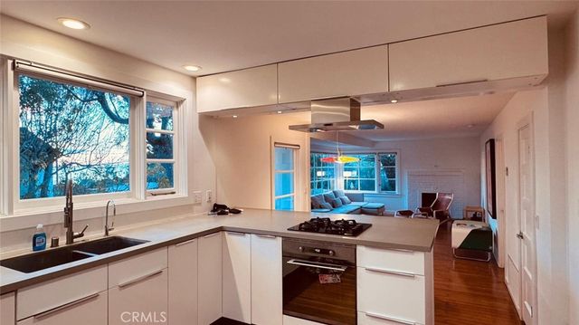 645 Thalia Street, Laguna Beach, CA 92651