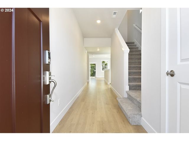 12540 Sw SILVERTIP Ct, Beaverton, OR 97007
