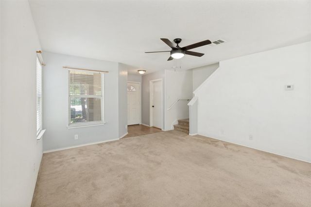 205 Xavier DR, San Marcos, TX 78666