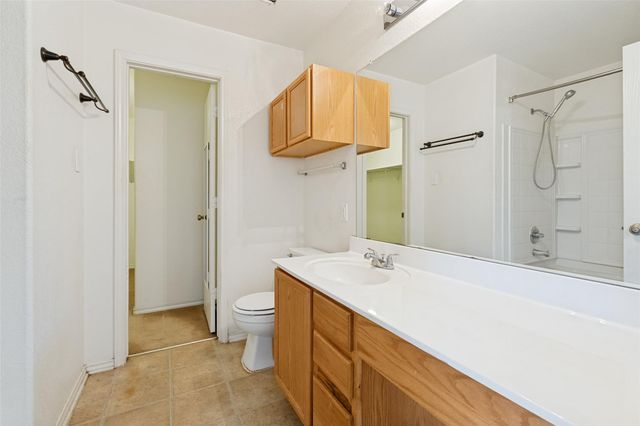 205 Xavier DR, San Marcos, TX 78666