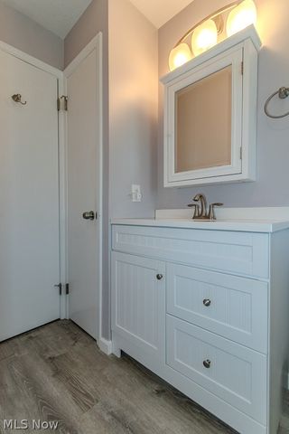253 E 288th Street, Willowick, OH 44095