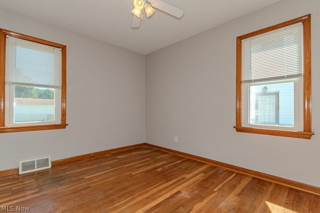 253 E 288th Street, Willowick, OH 44095