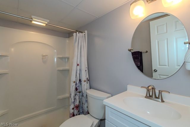 253 E 288th Street, Willowick, OH 44095