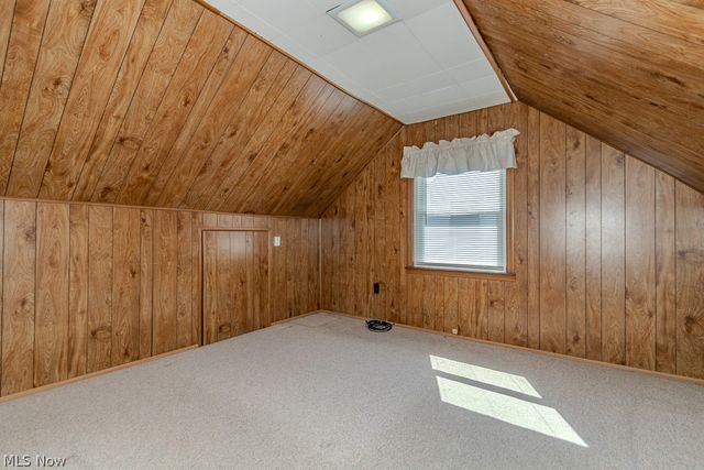 253 E 288th Street, Willowick, OH 44095