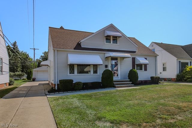 253 E 288th Street, Willowick, OH 44095