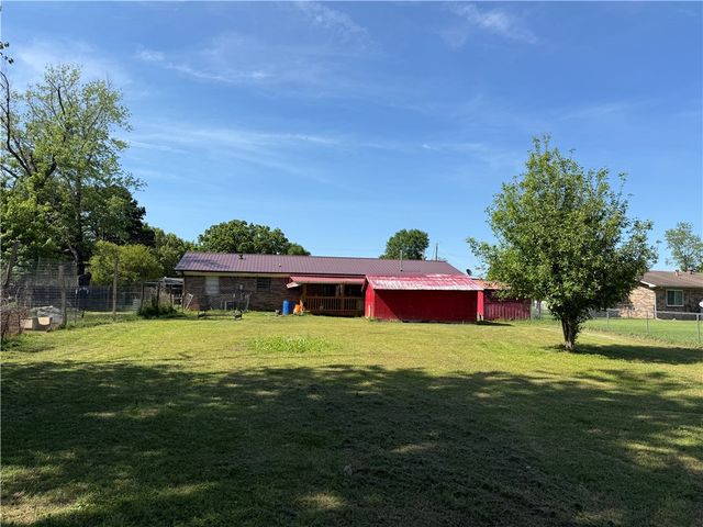 9871 Highway 64, Clarksville, AR 72830