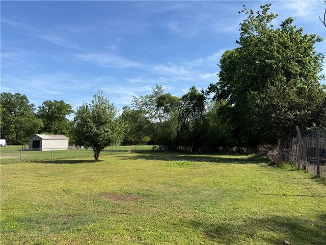 9871 Highway 64, Clarksville, AR 72830