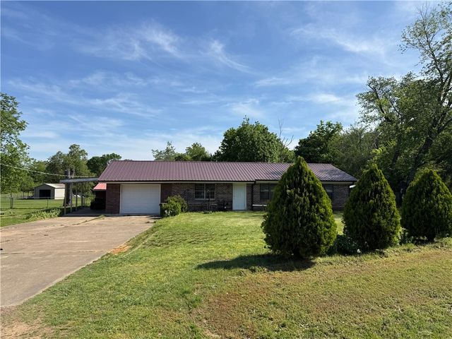 9871 Highway 64, Clarksville, AR 72830