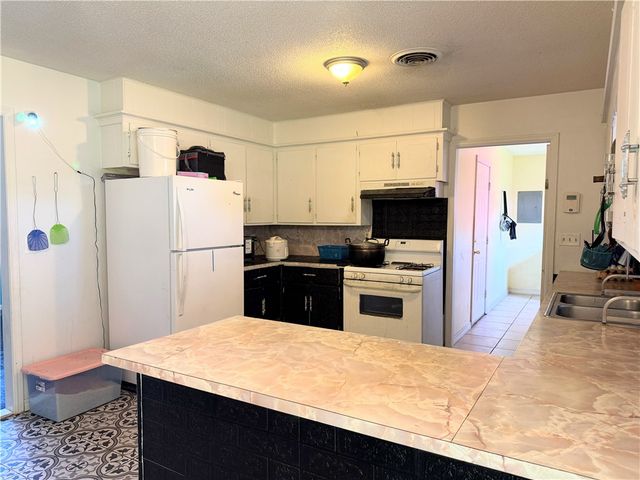9871 Highway 64, Clarksville, AR 72830