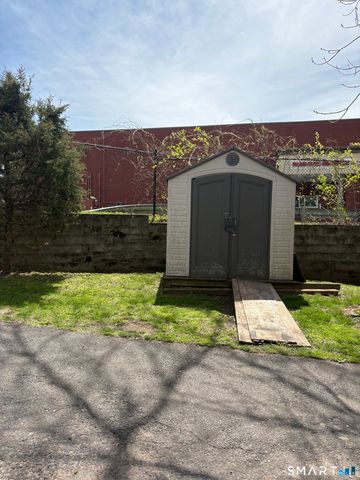 227 East Main Street, Middletown, CT 06457