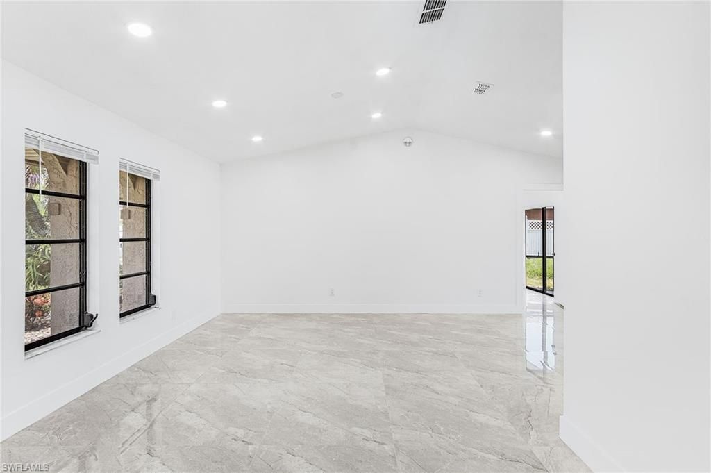 720 Chavers ST E, LEHIGH ACRES, FL 33974 — photo 5