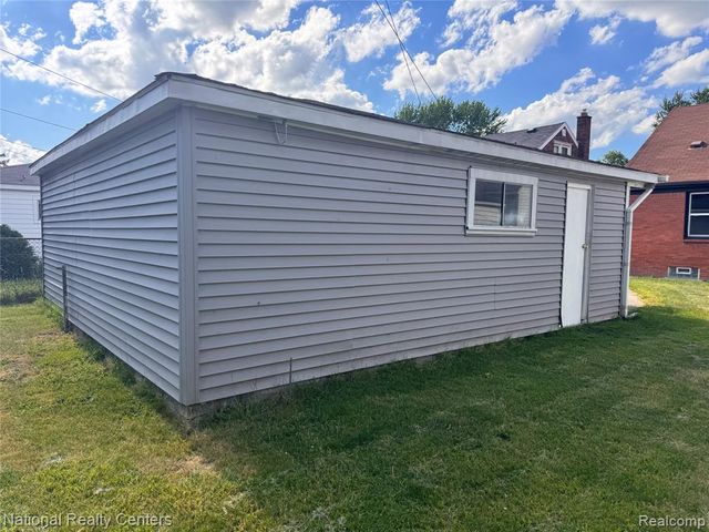 24815 Oxford Street, Dearborn, MI 48124