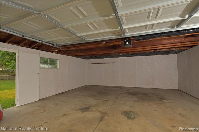 24815 Oxford Street, Dearborn, MI 48124