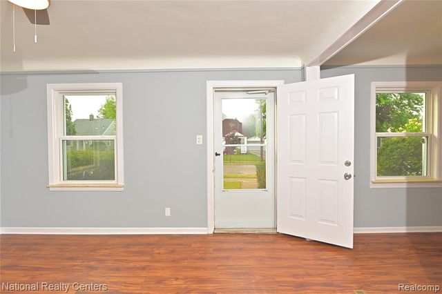 24815 Oxford Street, Dearborn, MI 48124