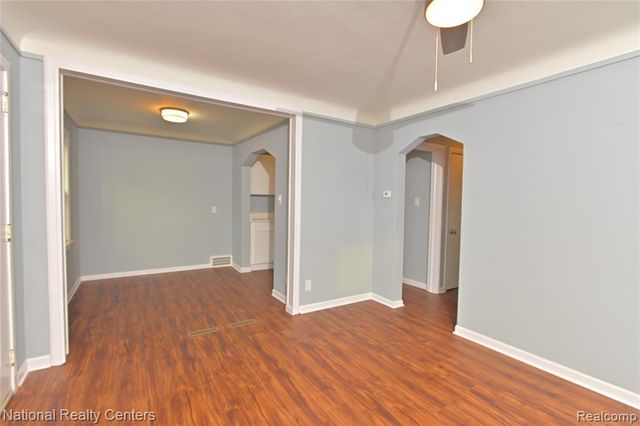 24815 Oxford Street, Dearborn, MI 48124