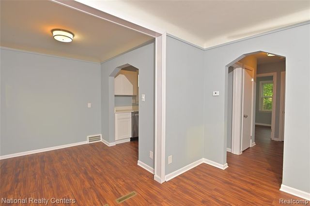 24815 Oxford Street, Dearborn, MI 48124