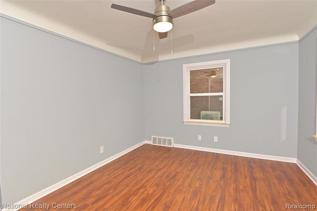 24815 Oxford Street, Dearborn, MI 48124