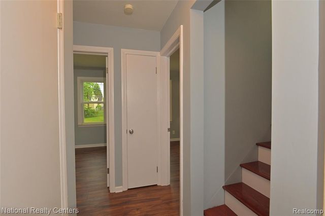 24815 Oxford Street, Dearborn, MI 48124