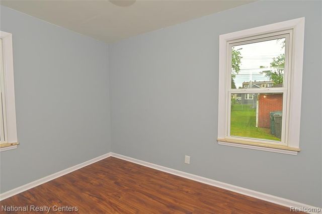 24815 Oxford Street, Dearborn, MI 48124