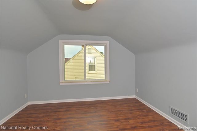 24815 Oxford Street, Dearborn, MI 48124