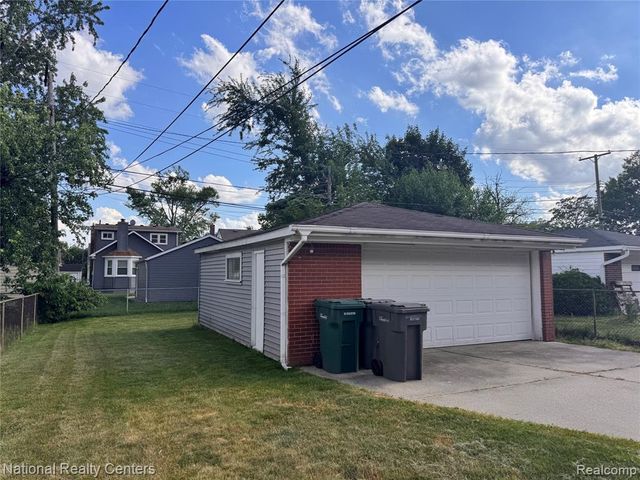 24815 Oxford Street, Dearborn, MI 48124