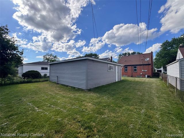 24815 Oxford Street, Dearborn, MI 48124
