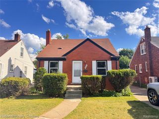 24815 Oxford Street, Dearborn, MI 48124